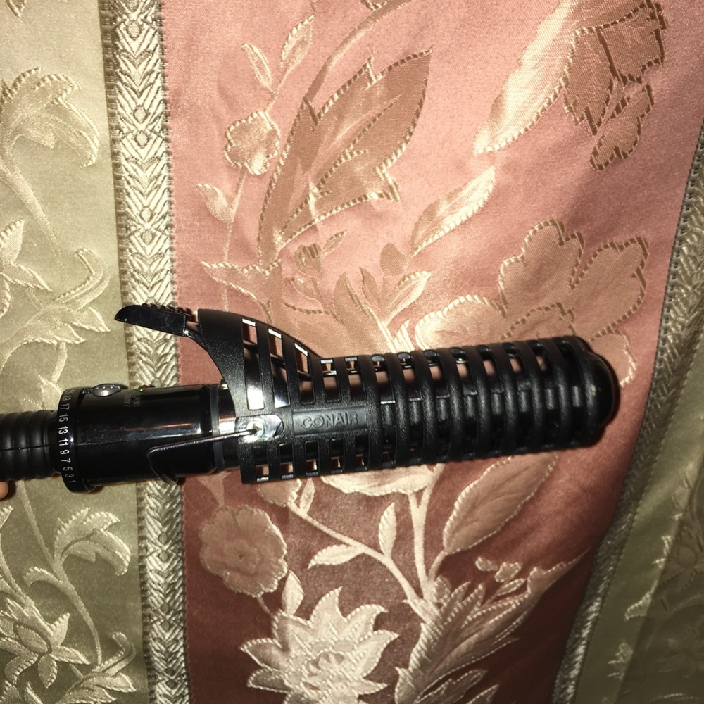 🎰Curling Iron🎰
